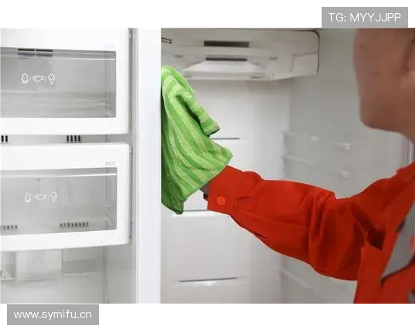 杨威家的冰箱里居然塞满了能量胶，连牛奶都没地方放